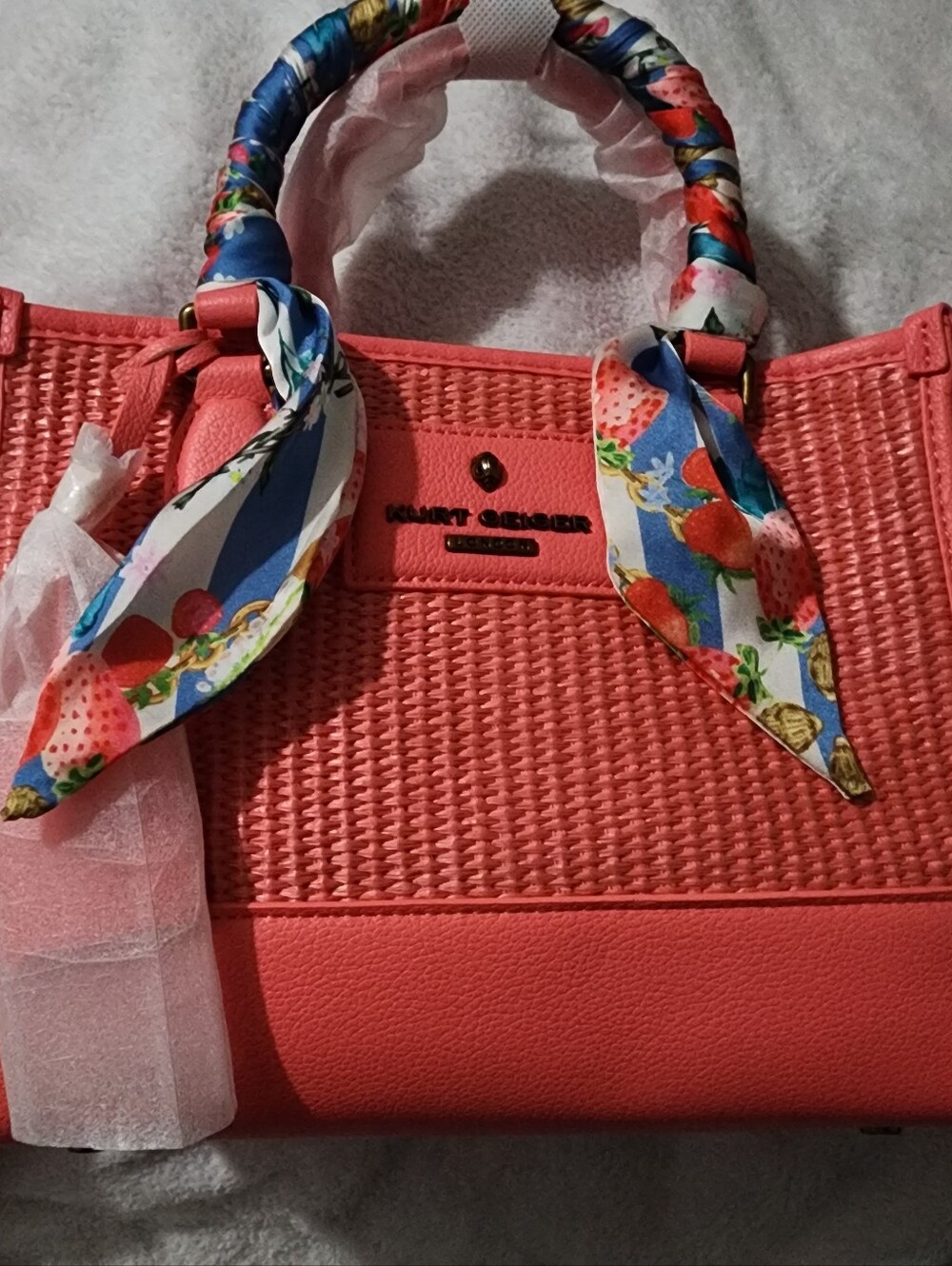 Kurt Geiger Small Chiswick Raffia Tote